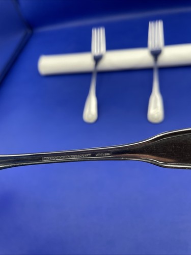 Reed & Barton COLONIAL SHELL 1961 Dinner Fork Stainless Glossy Flatware Lot 3 - Picture 4 of 6