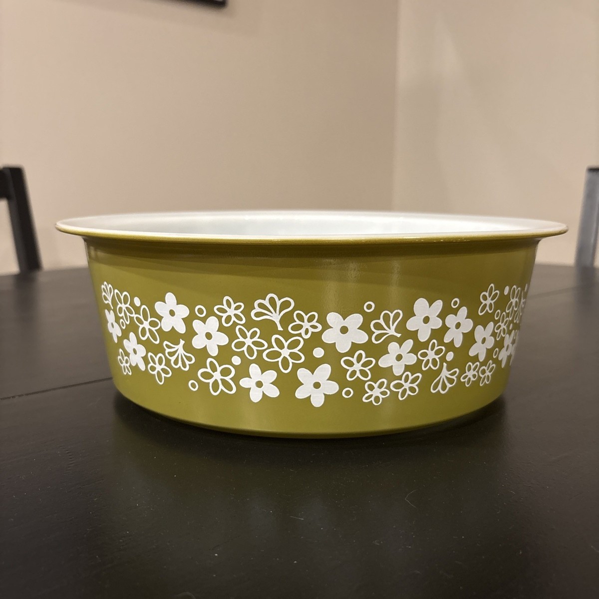 Vintage Pyrex 4 Qt Big Bertha Spring Blossom Green Crazy Daisy