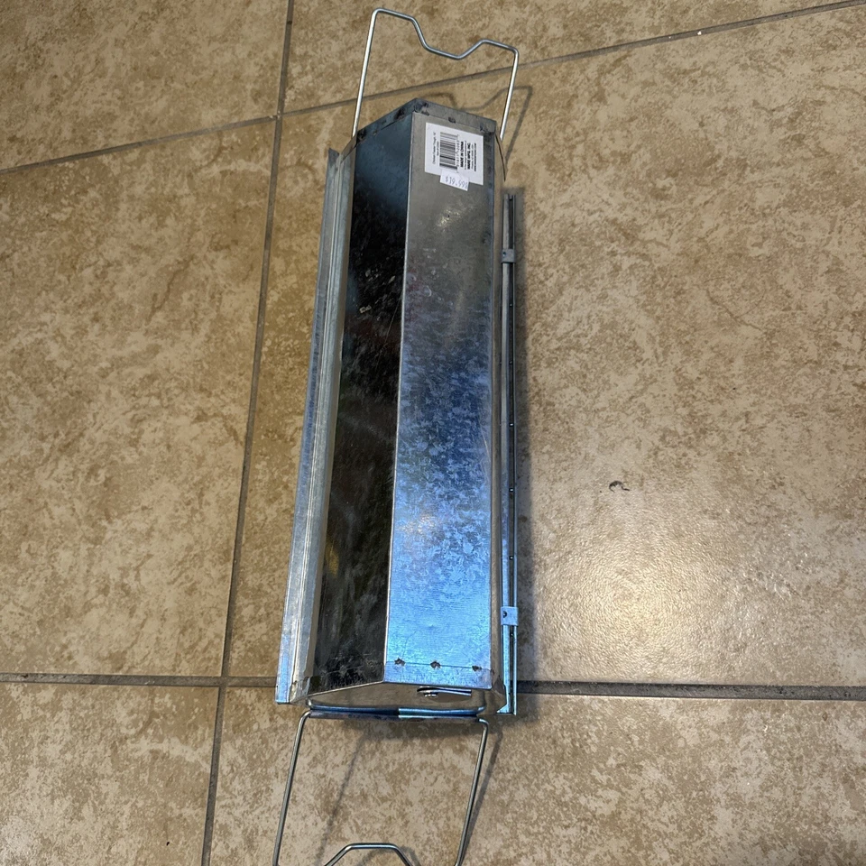 Comedero para pollos Ware Manufacturing 12063 Foto 2 de 4