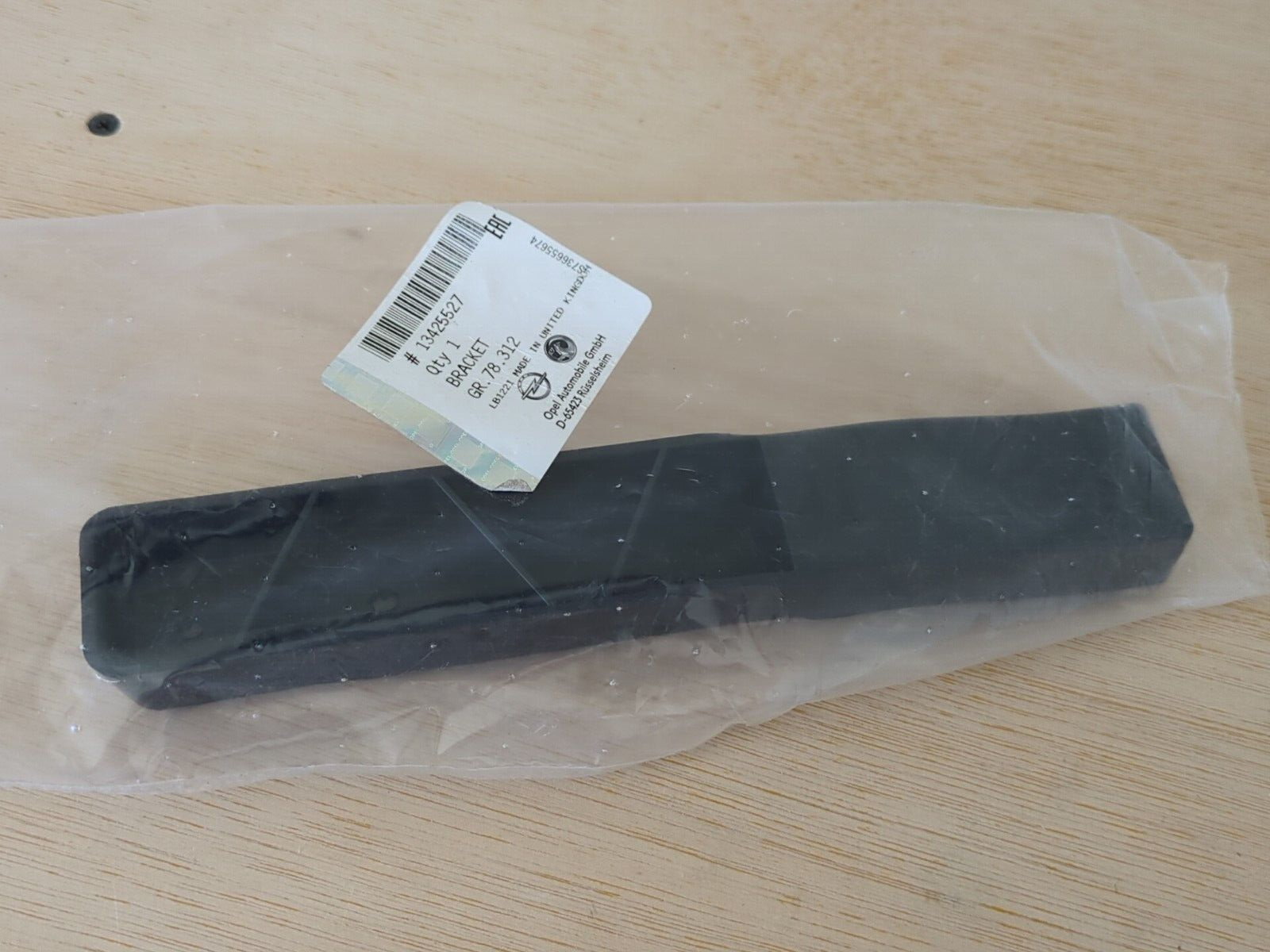Vauxhall OPEL K 2015 Rear Lower Bumper Support Bracket 13425527 