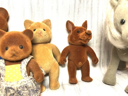 SN1 Vintage Sylvanian Families Orso Lupo Gatto Cavallo Bear Family Simba Wolf - Foto 3 di 4