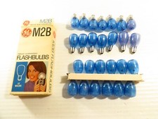26 BULB LOT NOS VINTAGE GE / SYLVANIA BLUE FLASHBULBS M2  M2B