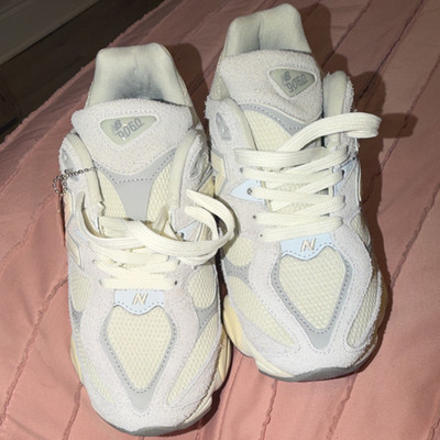 New Balance 9060 Quartz Grey/Team Cream/Sea Salt Suede Mesh Low-Top