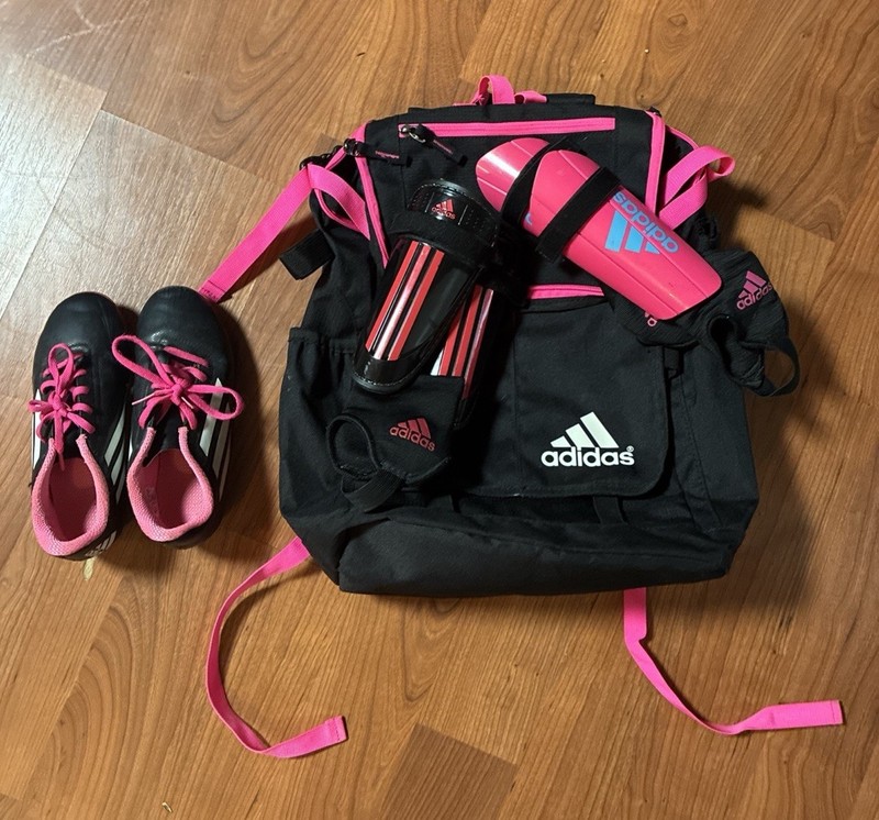 Adidas Girl's  Size 2 1/2 US Black  & Pink Soccer Cleats  w/ Pads And Backpack