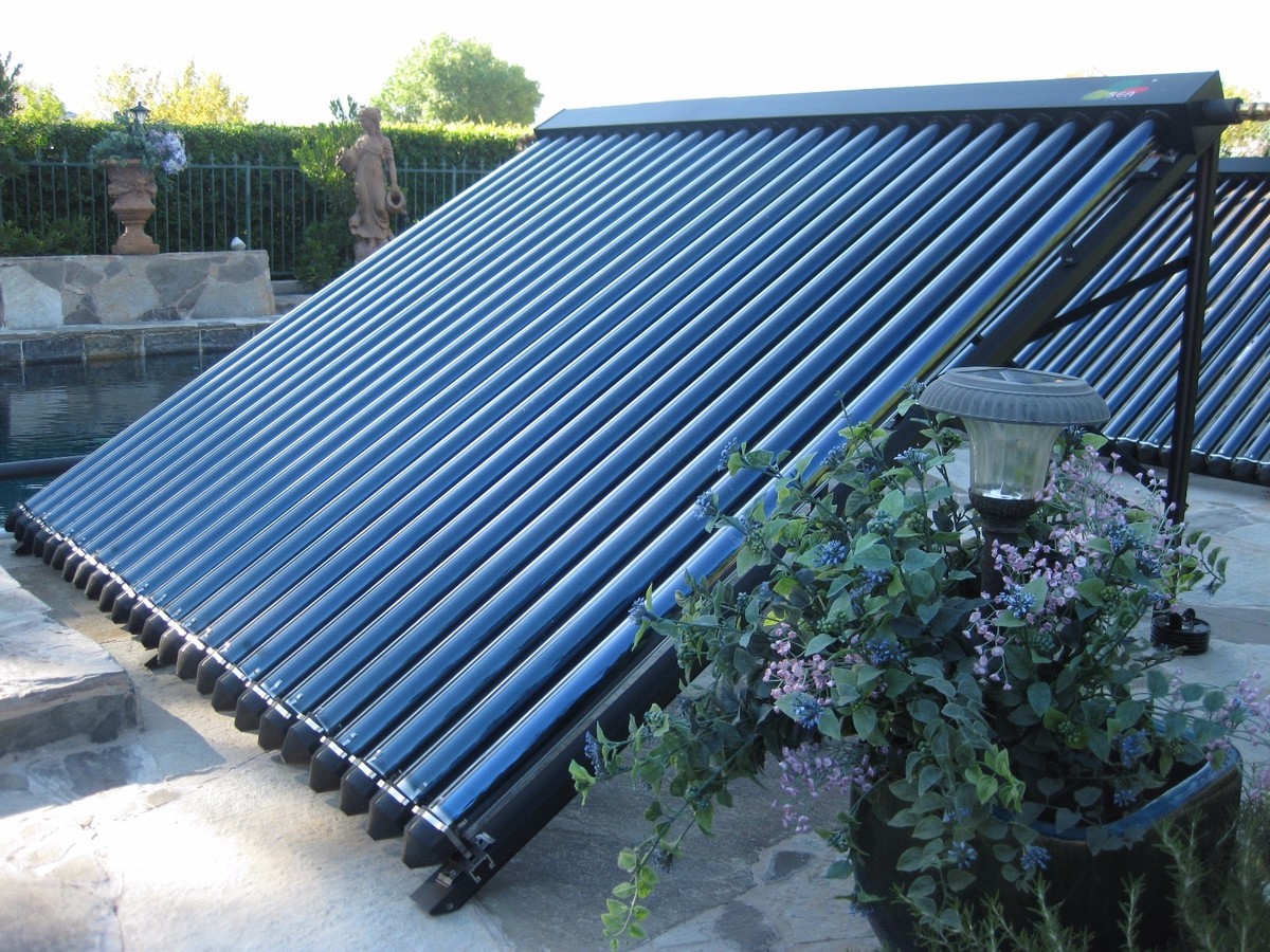 Solar Water Heater SEA 24 Heat Pipe Vacuum Tube With Pressurized Water Tank