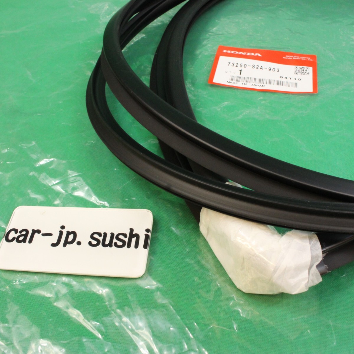 HONDA GENUINE OEM S2000 AP1 AP2 MOLDING, RR. WINDSHIELD 73250-S2A