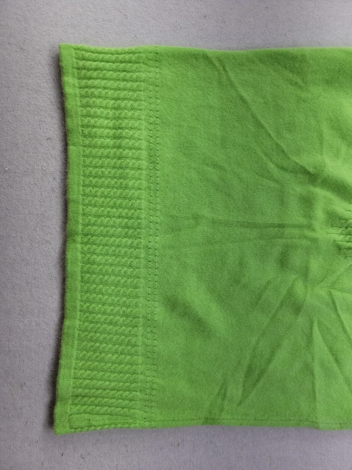 Grayson & Dunn Women Petite PS Lime Green Sleeveless Cashmere Cable-Knit Sweater - Изображение 2 из 4