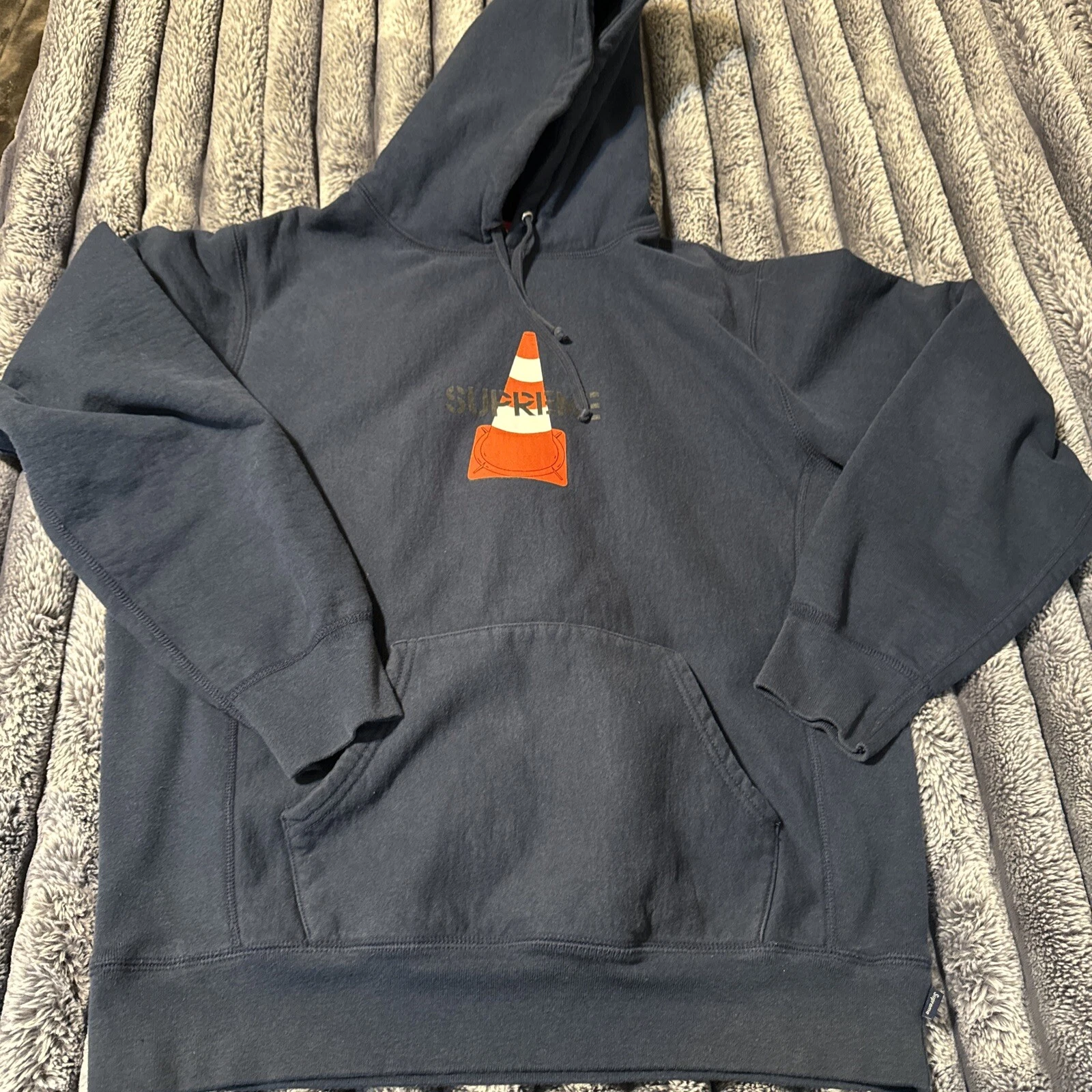 Sweat shirt à capuche à cône suprême authentique bleu marine taille grande