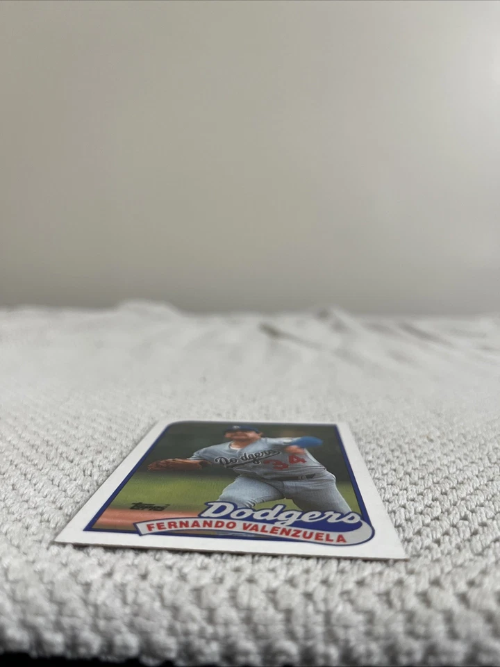 1989 Topps - Fernando Valenzuela #150 Collector's Edition (Tiffany) - Image 2 of 4
