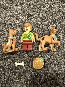 LEGO Scooby-doo W/ Shaggy Walking Scoob Lot Bundle W/ Hamburger Sandwich