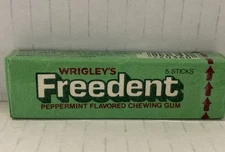 Vintage 1984 Wrigley's FREEDENT PEPPERMINT Chewing Gum 5 Sticks--NOS--Sealed