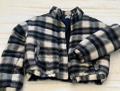 Ci Sona Cropped Black And White Plaid Puffer Jacket, Size M, Excellent Condition