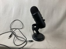 Blue Yeti Professional Multi-Pattern USB Condenser Microphone - Blackout