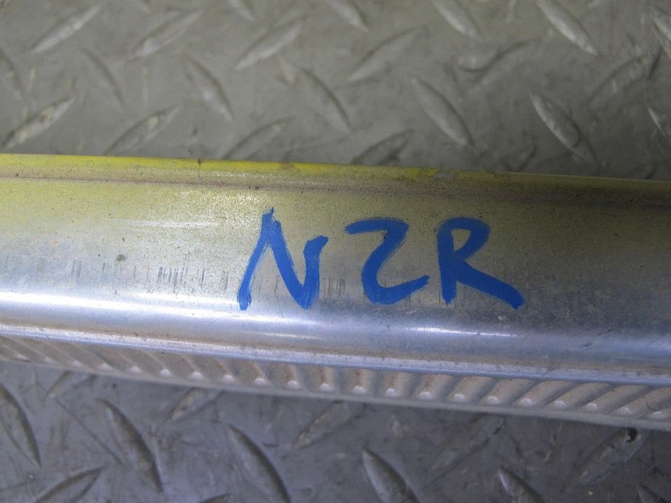 75-78 DATSUN S30 280Z 2+2 JUEGO DE 2 PLACAS RASPADURAS UMBRAL PUERTA IZQUIERDA Y DERECHA OEM Foto 2 de 4