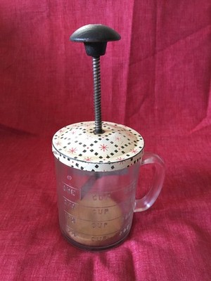 VINTAGE ANCHOR HOCKING GLASS MEASURING CUP NUT CHOPPER B-11 GOLD STARS ANDROCK