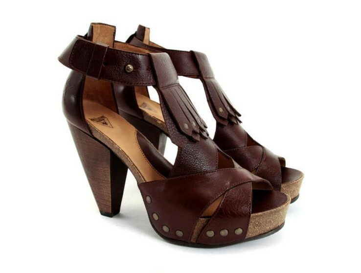 JOHN FLUEVOG RULES: GOODALL LEATHER PLATFORM CLOG SANDALS  display picture 3