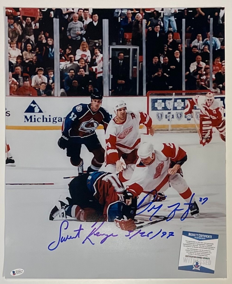 DARREN MCCARTY SIGNED CLAUDE LEMIEUX FIGHT RED WINGS 16X20 PHOTO