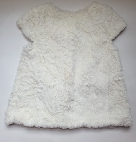 Gymboree Girls Faux Fur Vest Toggle Button Close Ivory Size 4t-5t NWOT - Picture 3 of 3