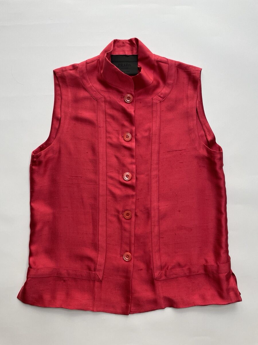Prada Vintage Archive Spring 1997 Red Textured Silk Vest Prada Vintage Archive Spring 1997 Red Textured Silk Vest