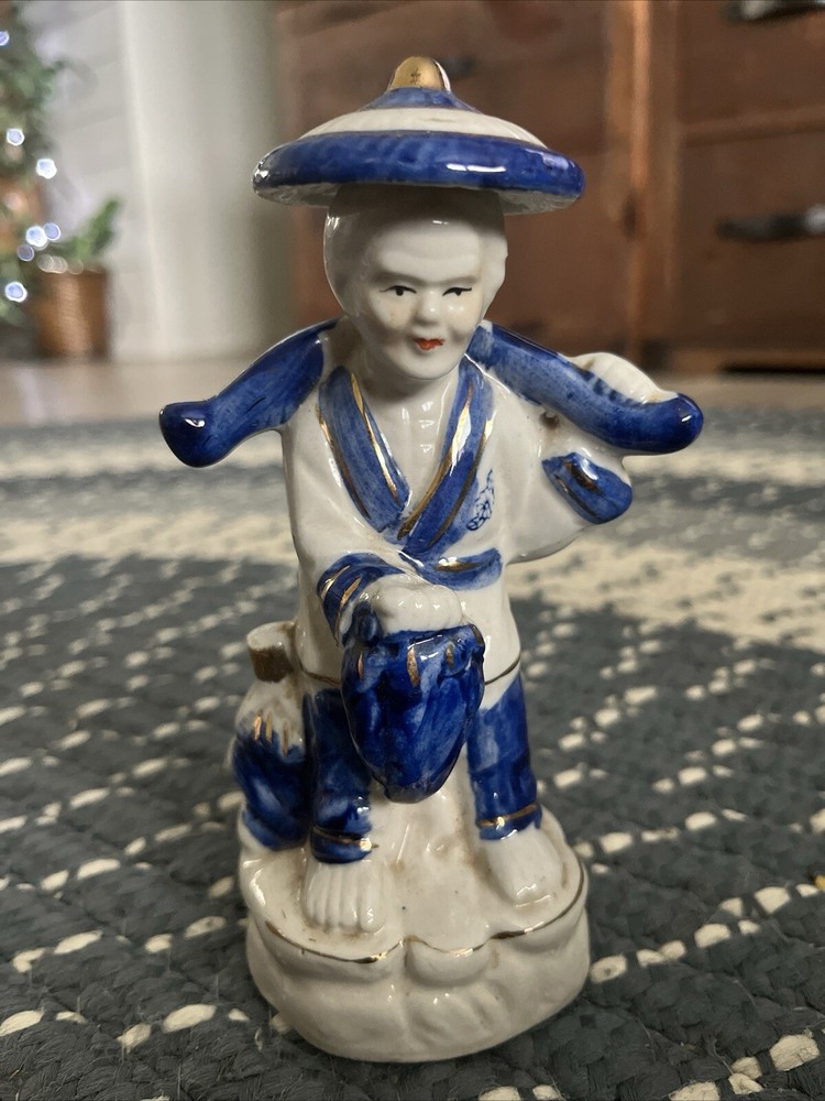 Asian Figurine Fisherman Blue And White Hand Painted Ceramic Vintage 6