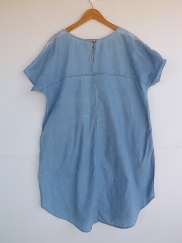 Autograph Dress 16 Womens Blue White Denim Look Embroidered Shift Pockets Cotton - Picture 8 of 10