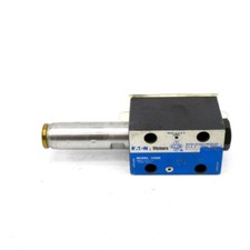 VICKERS DG4V37AMUHL760 02-110567 3000PSI UNMP