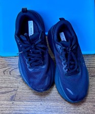 Women Hoka One One, Bondi 8, Black, size 8D,