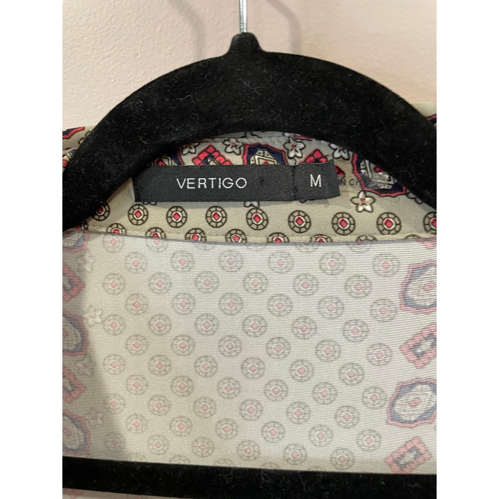 VERTIGO Snap Front Blouse Medium - image 4