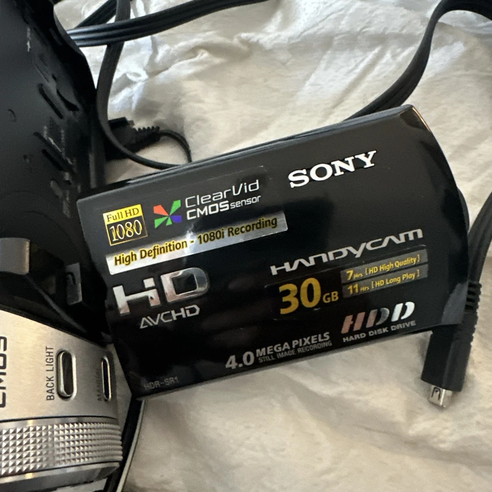 Sony HDR-SR1 AVCHD HD 1080i Handycam Camcorder 30GB HDD Tested Mint Look - Image 3 of 4