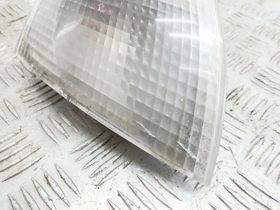 Volkswagen PASSAT B5 1998 Vorne rechts Frontblinker 3B0953050C UST125267 Foto 2 de 4