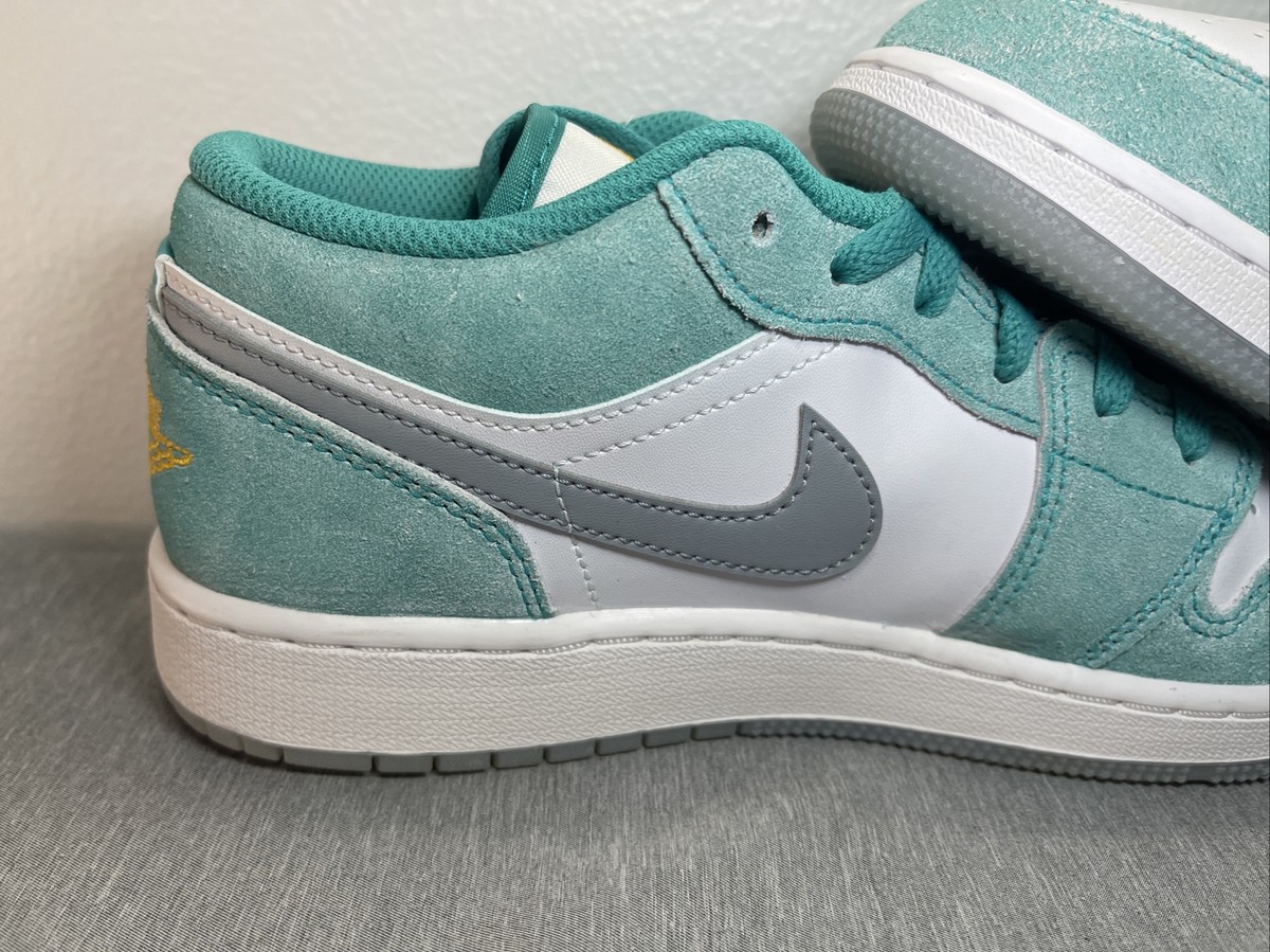 Nike Air Jordan 1 Low SE GS New Emerald Size 6Y Taxi Green