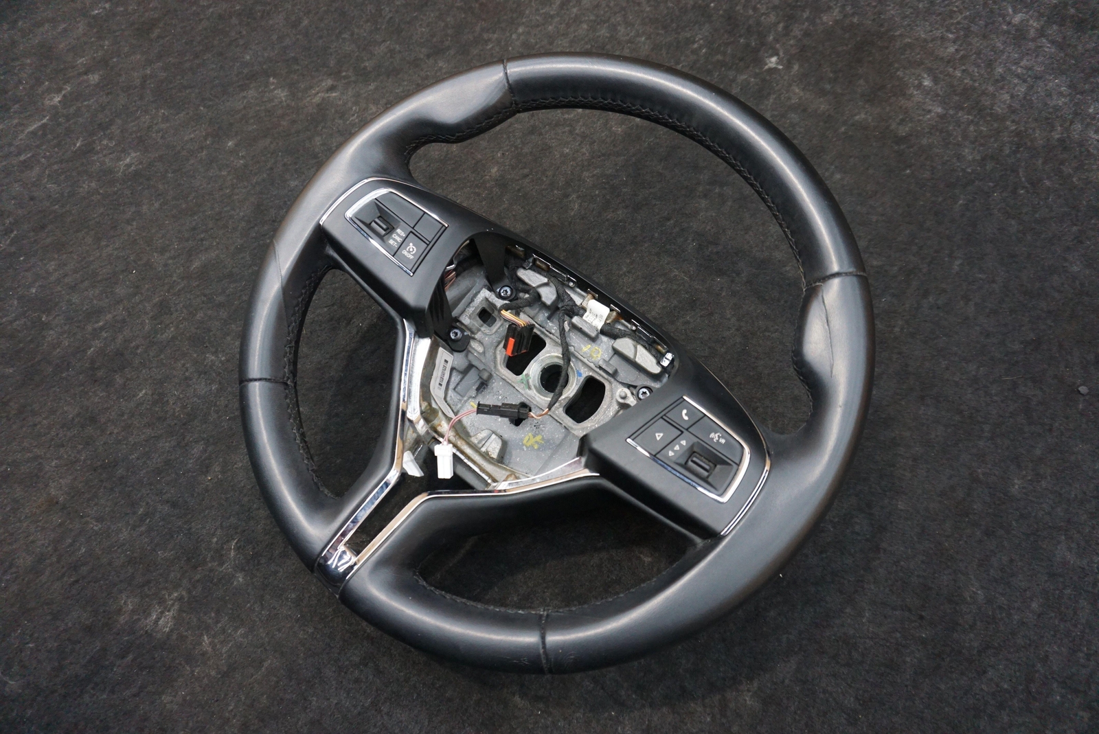 Front Driver Steering Wheel Assembly 670044602 Maserati Ghibli M157 17-24 *Note