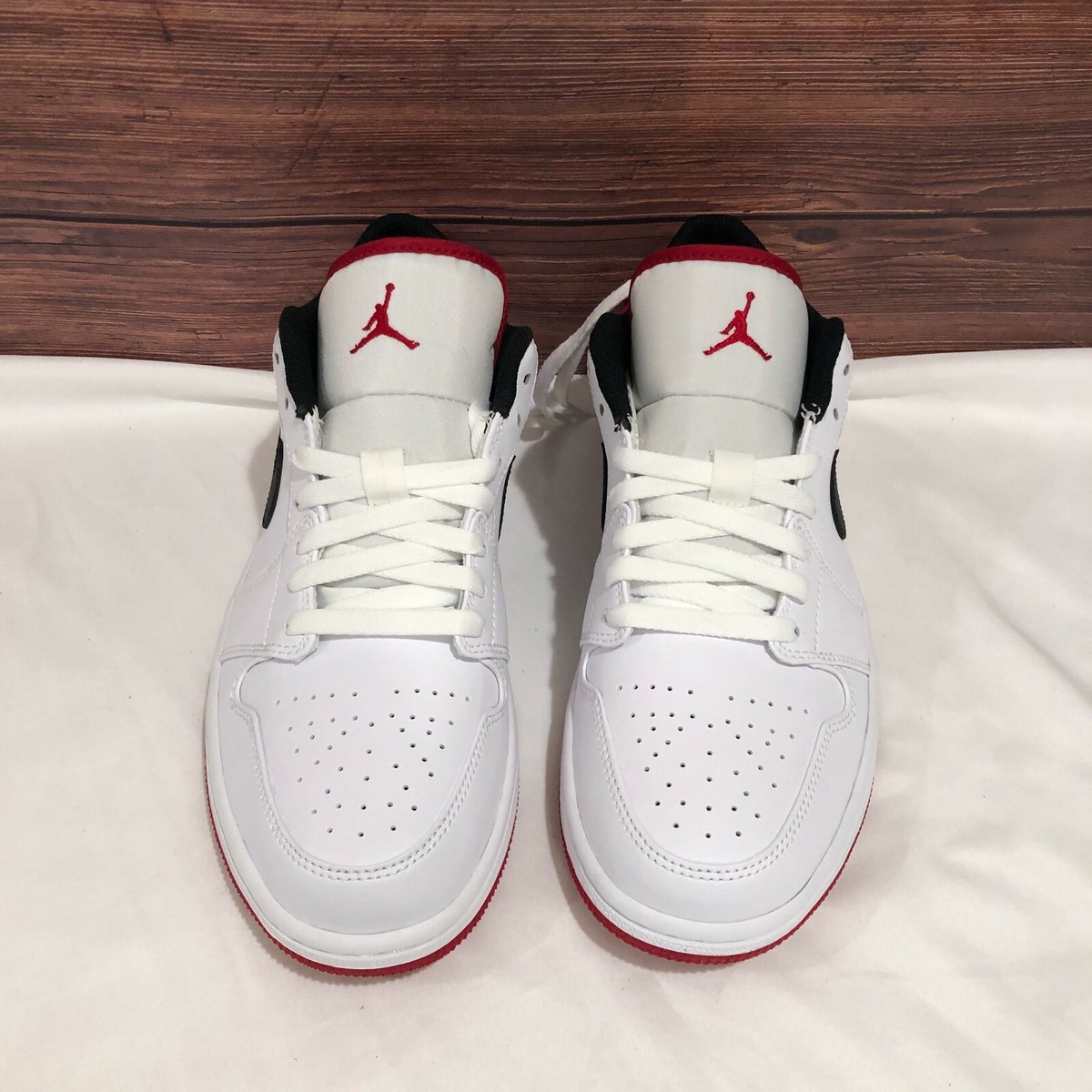 air jordan 1 low university red black gs