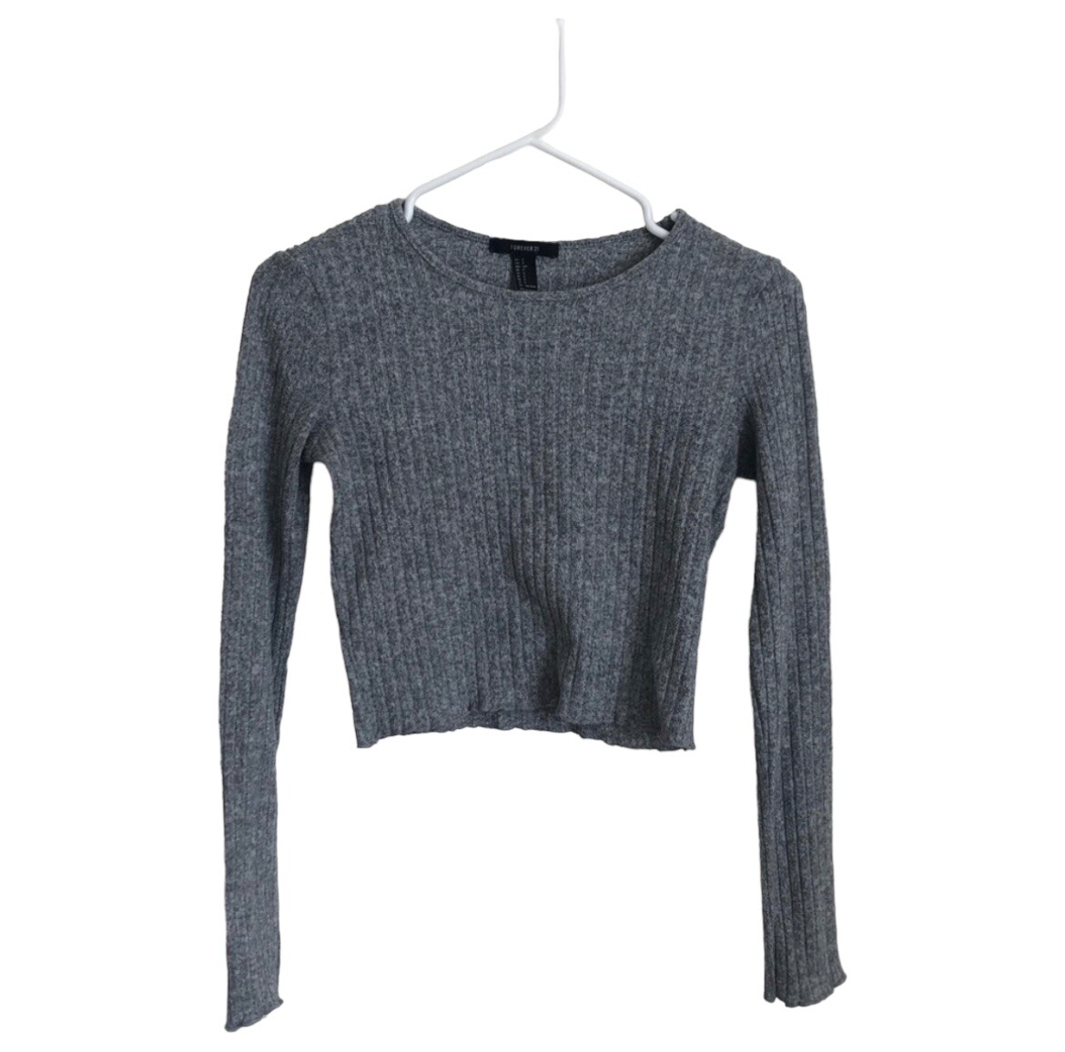 Forever 21 Gray Knit Lettuce Edge Long Sleeve Crew Neck Minimalist Crop Top