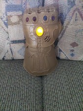 Marvel Avengers Infinity War Thanos Infinity Gauntlet Hasbro 2017 W/Batteries