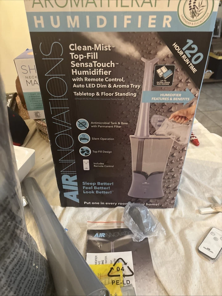 Humidificador Air Innovations Clean Mist Top-Fill SensaTouch MH-701BA con control remoto Foto 2 de 4