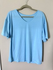 NEW Women s Lightweight Light Blue V Neck T- Shirt Size Large.