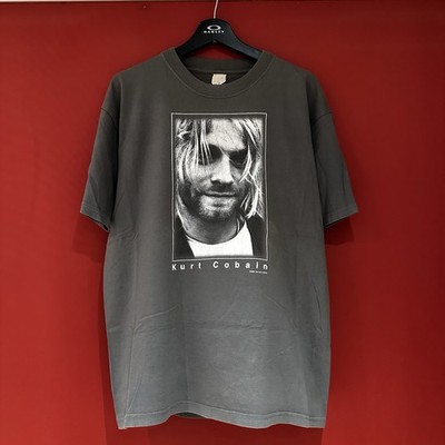 2002 Kurt Cobain ''End of Music'' Vintage Nirvana Tee - Original Band Shirt M/L