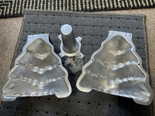 Wilton cake pan . 2105-750 . stand up holiday christmas tree . 1996