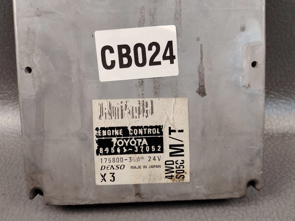 HINO DUTRO XZU371 S05C M/T 4X4 ENGINE CONTROL MODULE ECU ECD ECM 89561 37052 X3 - Image 3 of 4