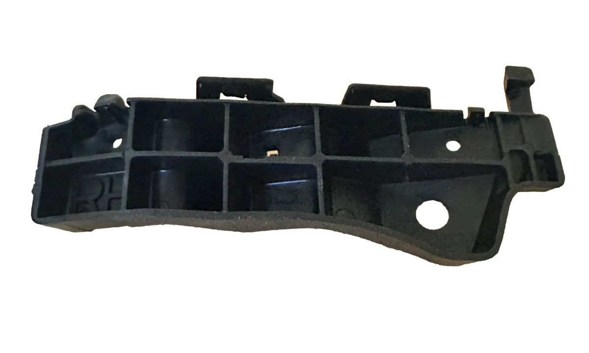 正規品 PLAY BOY【超希少 Made in USA】 OEM 2013-2018 Hyundai Santa Fe Sport Front RH Bumper Bracket