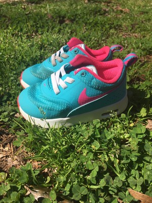 nike thea baby blue