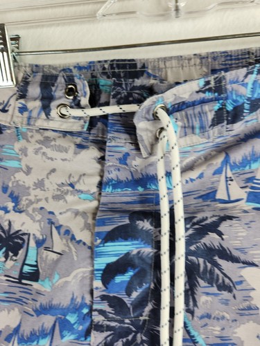 St. Johns Bay Mens Blue Island Floral Board Shorts Swim Trunks Size 2XL - Picture 4 of 8