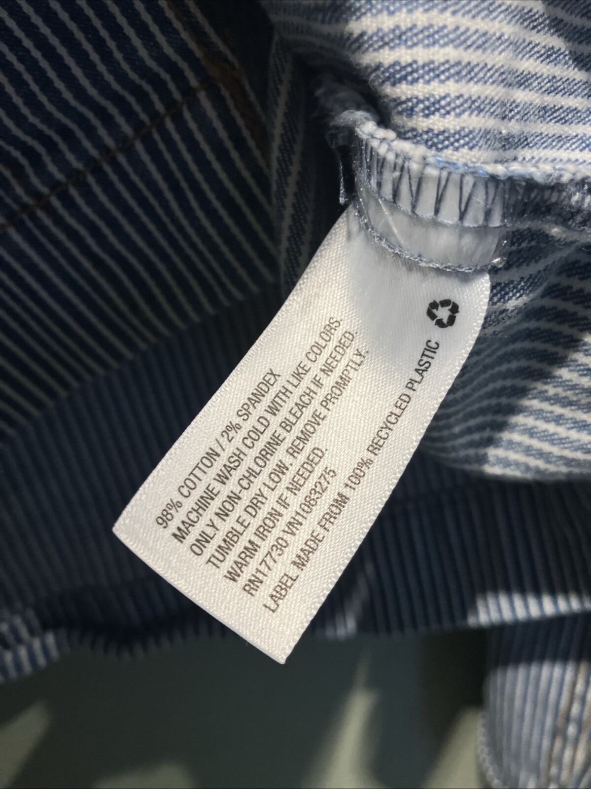 Universal Thread Slightly Cropped Jacket Denim Bl… - image 9