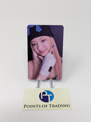 Set 60 Photocard + 32 Adesivi ITZY, Formato 8,6x5,7 Cm, Design Gold 'Girls Will Be Girls'
