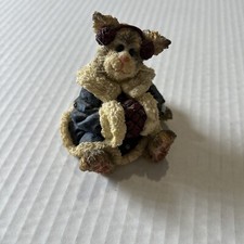 Boyd  s Bear, Miss Fluff Cat, Preston  s Resin Kitty Cat
