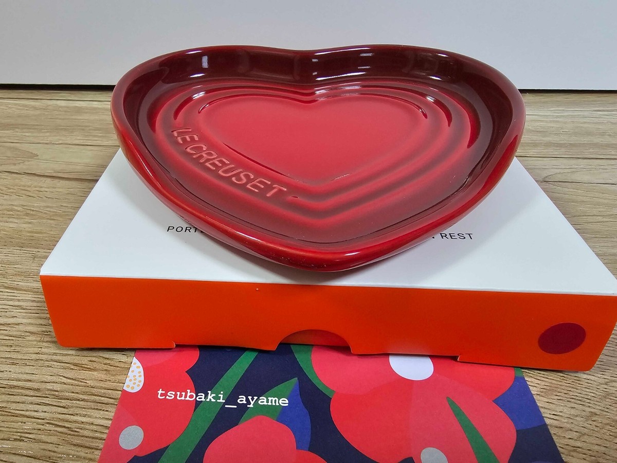 Le Creuset Cerise Red Heart Shaped Spoon Rest 13cm 5