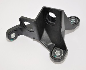 Widerlager Halter Schaltseil am Getriebe  1K0711789K Golf 6 Var. Original VW