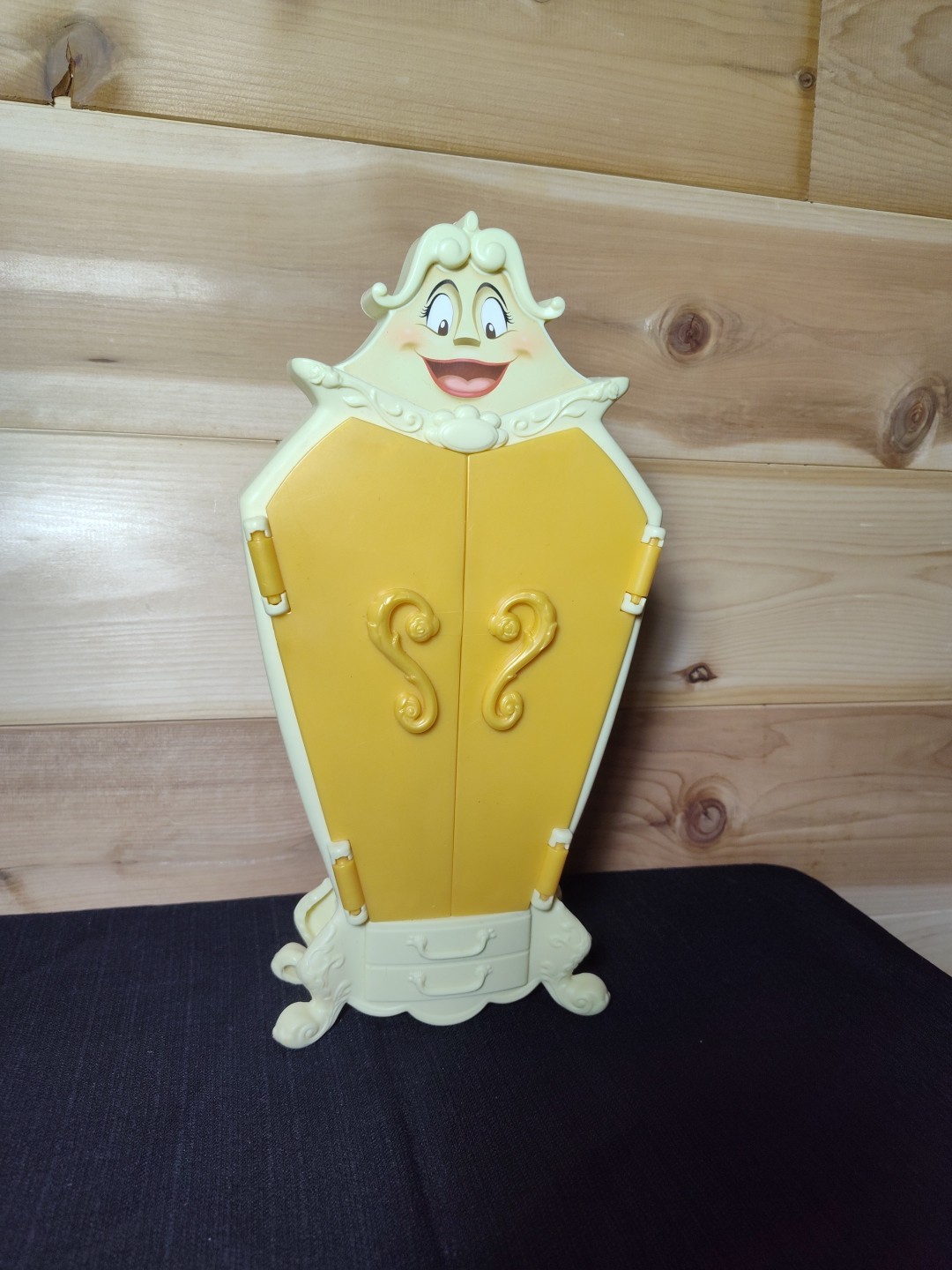 Beauty And The Beast Belle’s Wardrobe Armoire Disney 11.5” Hasbro 2021