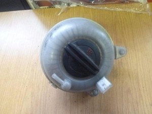 Ausgleichsbehälter Kühlmittel Audi A4 2010 5Q0121407A